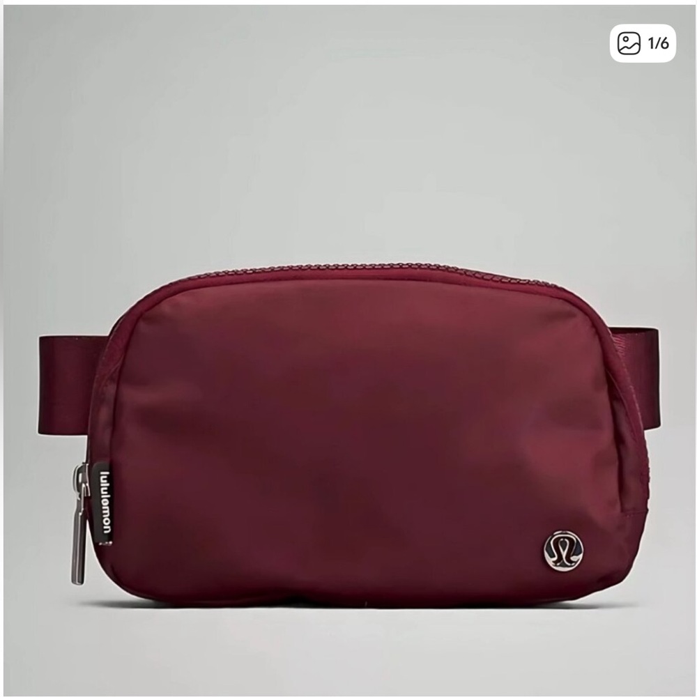 Lululemon Everywhere Adjustable Strap Belt Bag Burgundy Travel Vacation